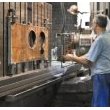 Operator on conventionnal milling machine